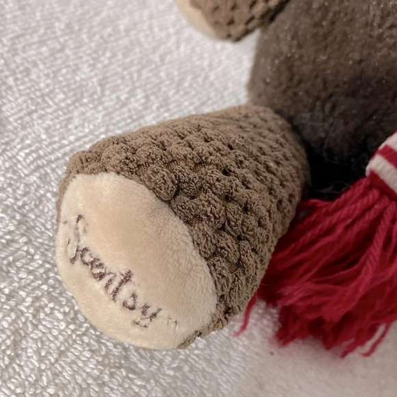 Scentsy Buddy Magnus Moose Christmas 2013 Reindeer with Red  Scarf Plush - Picture 11 of 13